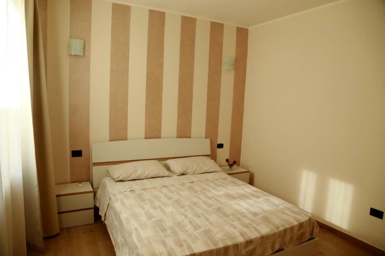 Appartamento La Dolce Vita Crotone Exterior foto